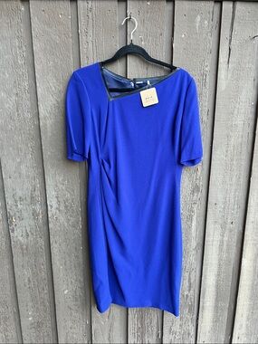 Vintage Blue Elie Tahari Women's Dress with Asymmetric Neckline